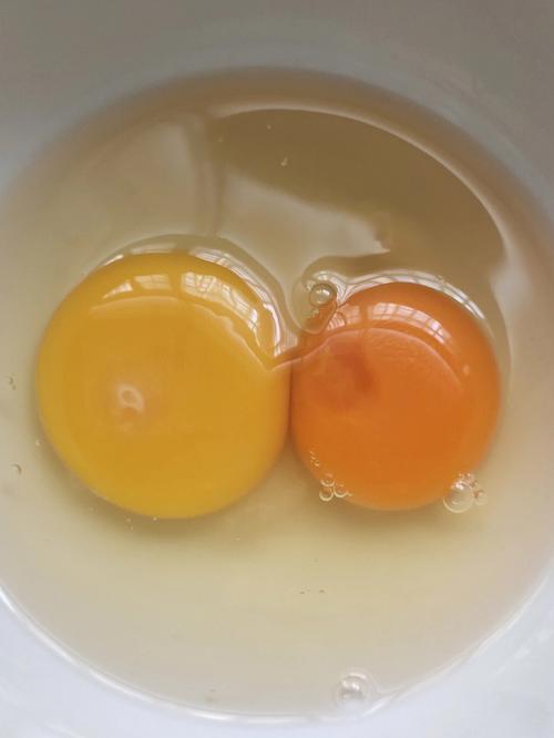 红心鸡蛋是怎么回事的相关图片